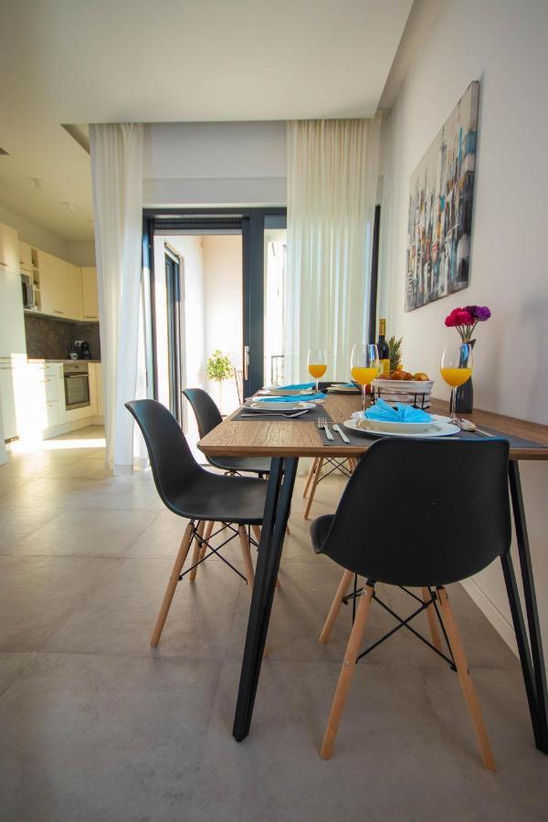 Apartmani Le-Lu Каштела Екстер'єр фото