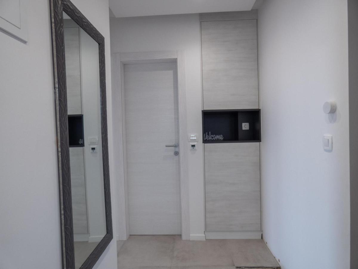 Apartmani Le-Lu Каштела Екстер'єр фото