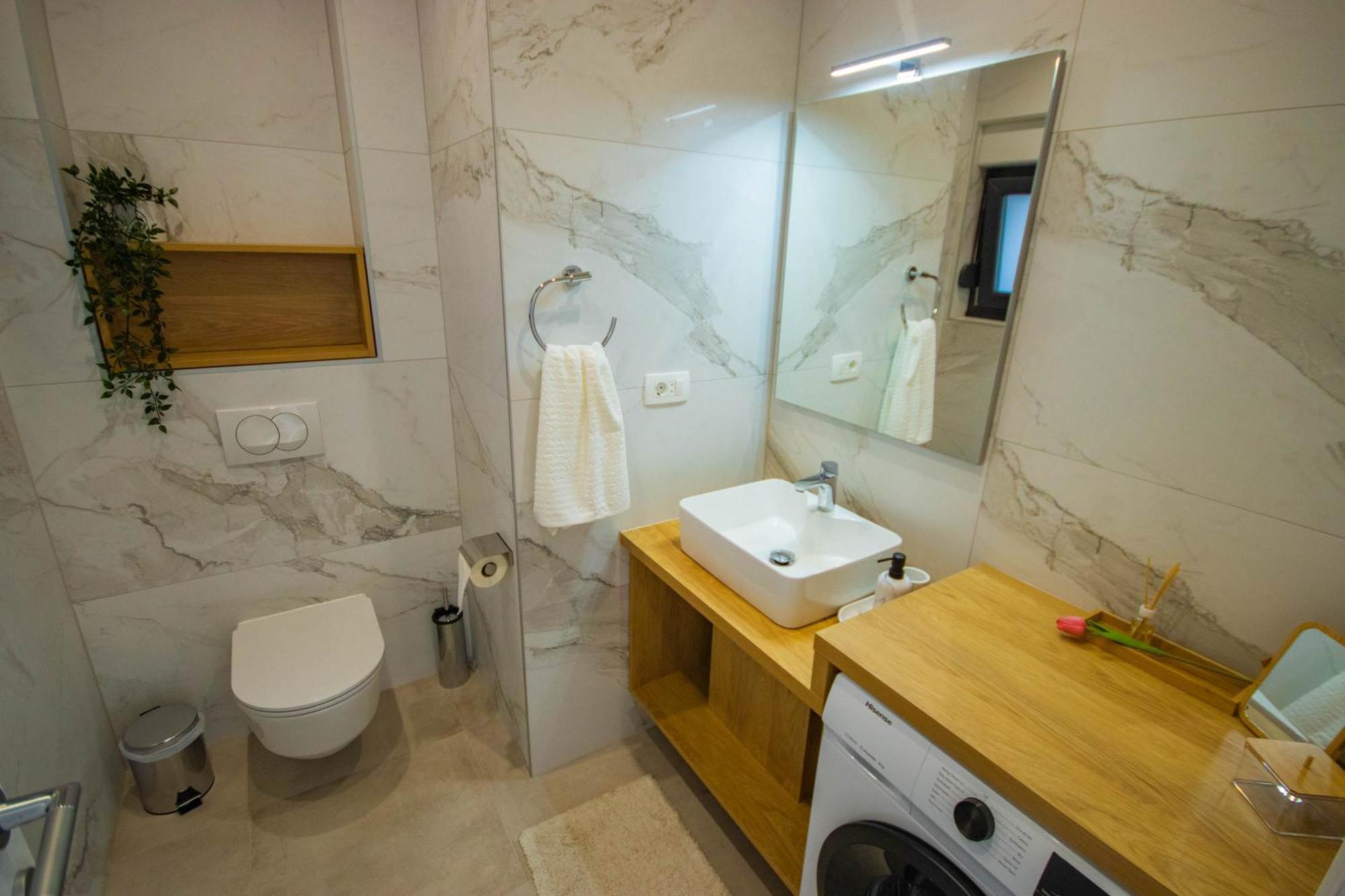 Apartmani Le-Lu Каштела Номер фото